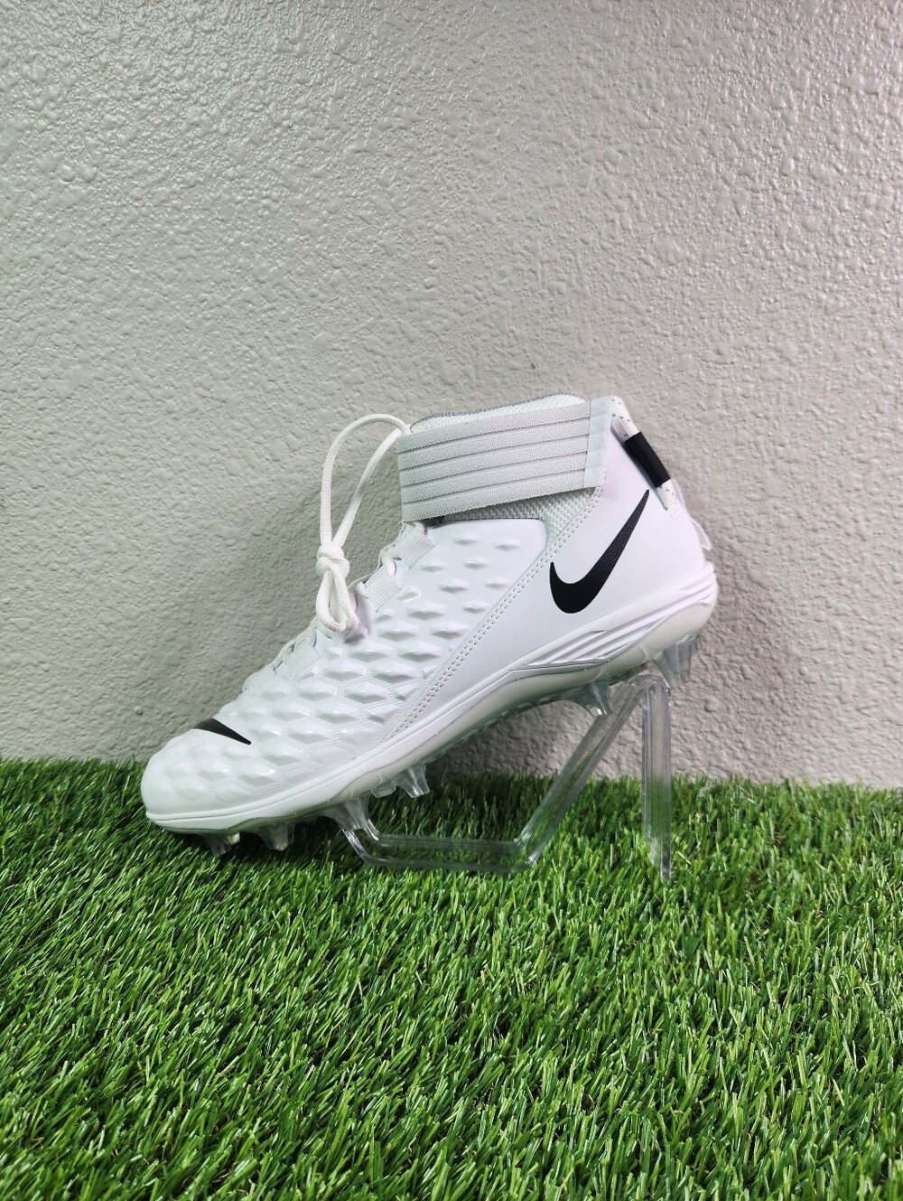 NEW Sz 10 Men's Nike Force Savage Pro 2 Football Cleats White Black AH4000-100